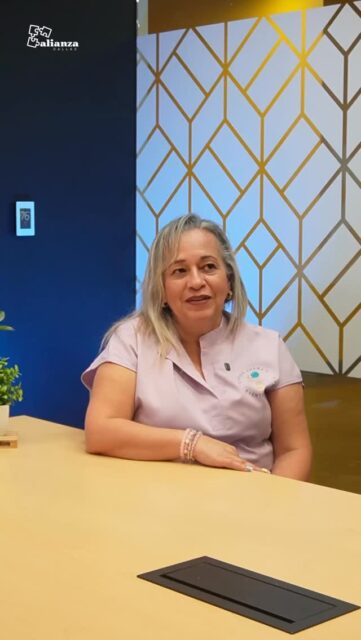 ✨ ¡No hay edad para cumplir los sueños! ✨

Hoy les presentamos a Peggy Faria Ferrer la mente detrás de @eventos.chamas , una talentosa aliada de Alianza Dallas que transformó un pasatiempo en su país natal en un exitoso emprendimiento en el que hoy trabaja con el corazón. ❤️

Desde mini panquecas y mesas de quesos, hasta decoración profesional con globos y telas, Peggy se entrega a cada evento como si fuera el suyo propio para crear momentos inolvidables. 🎈💐

“Constancia, perseverancia y amor...” Los ingredientes de Peggy para el éxito.

Para Peggy, Alianza Dallas ha significado una gran ventana de crecimiento y una plataforma clave que le ha permitido ver su propio emprendimiento desde otra perspectiva.

¿Tienes un sueño que quieres hacer realidad? ✨ Recuerda su eslogan: “Tú lo sueñas, nosotros lo creamos”.

👇 ¡Déjale un mensaje de apoyo en los comentarios!